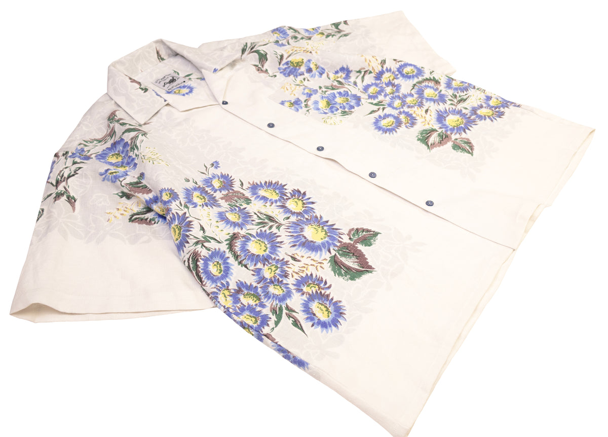 blue daisys